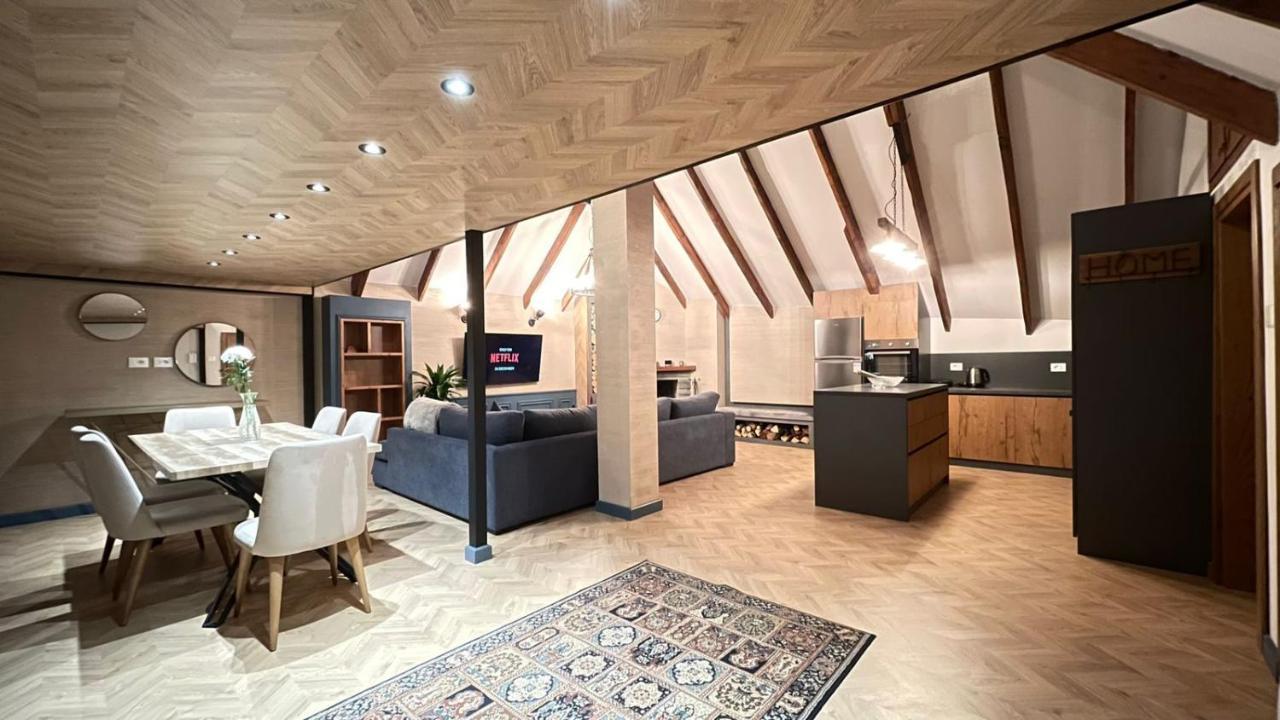 Heart Of Cozy Loft With Fireplace Apartament