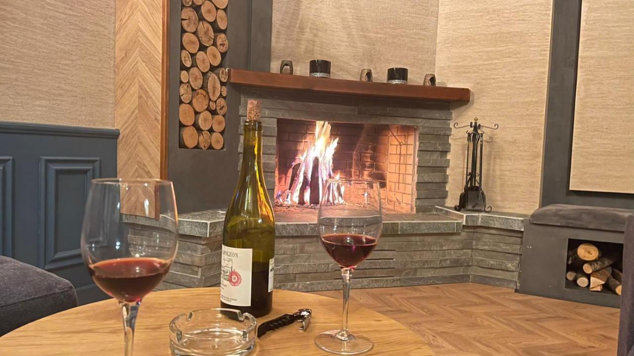 Heart Of Cozy Loft With Fireplace * Tirana
