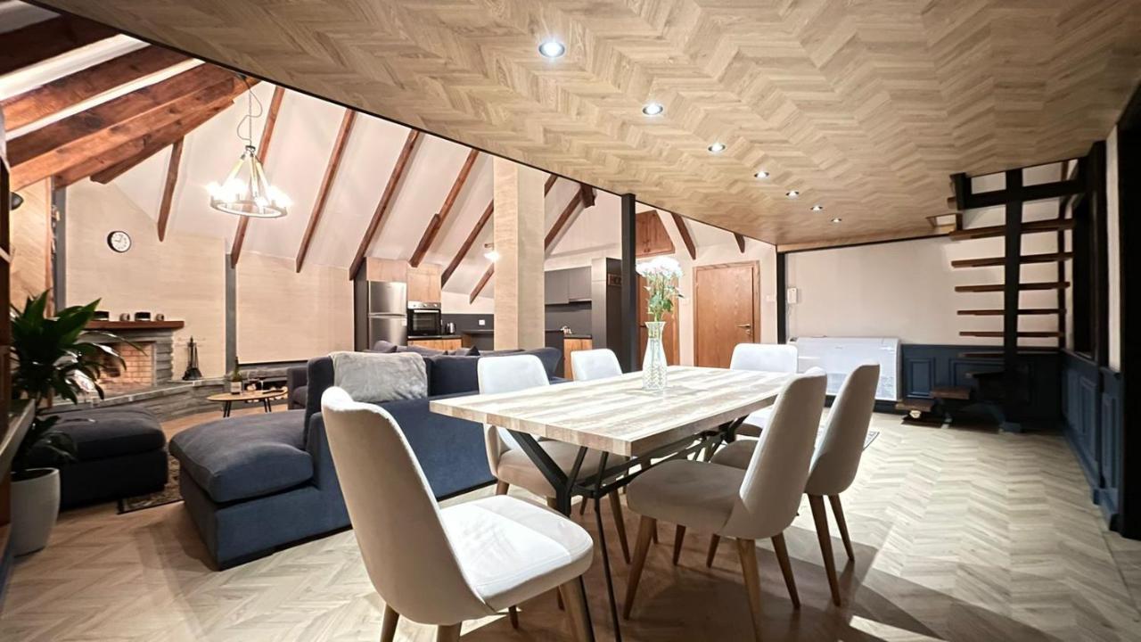 Heart Of Cozy Loft With Fireplace Appartement