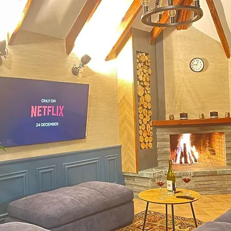 Heart Of Tirana Cozy Loft With Fireplace Exterior photo