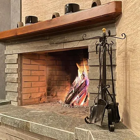 Heart Of Tirana Cozy Loft With Fireplace Exterior photo