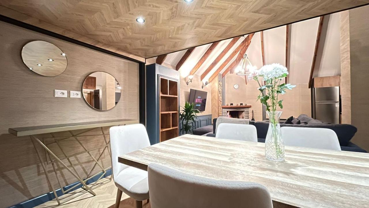 Heart Of Cozy Loft With Fireplace Appartement Tirana