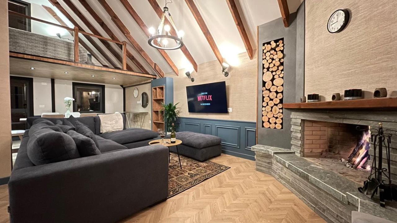 Appartement Heart Of Cozy Loft With Fireplace